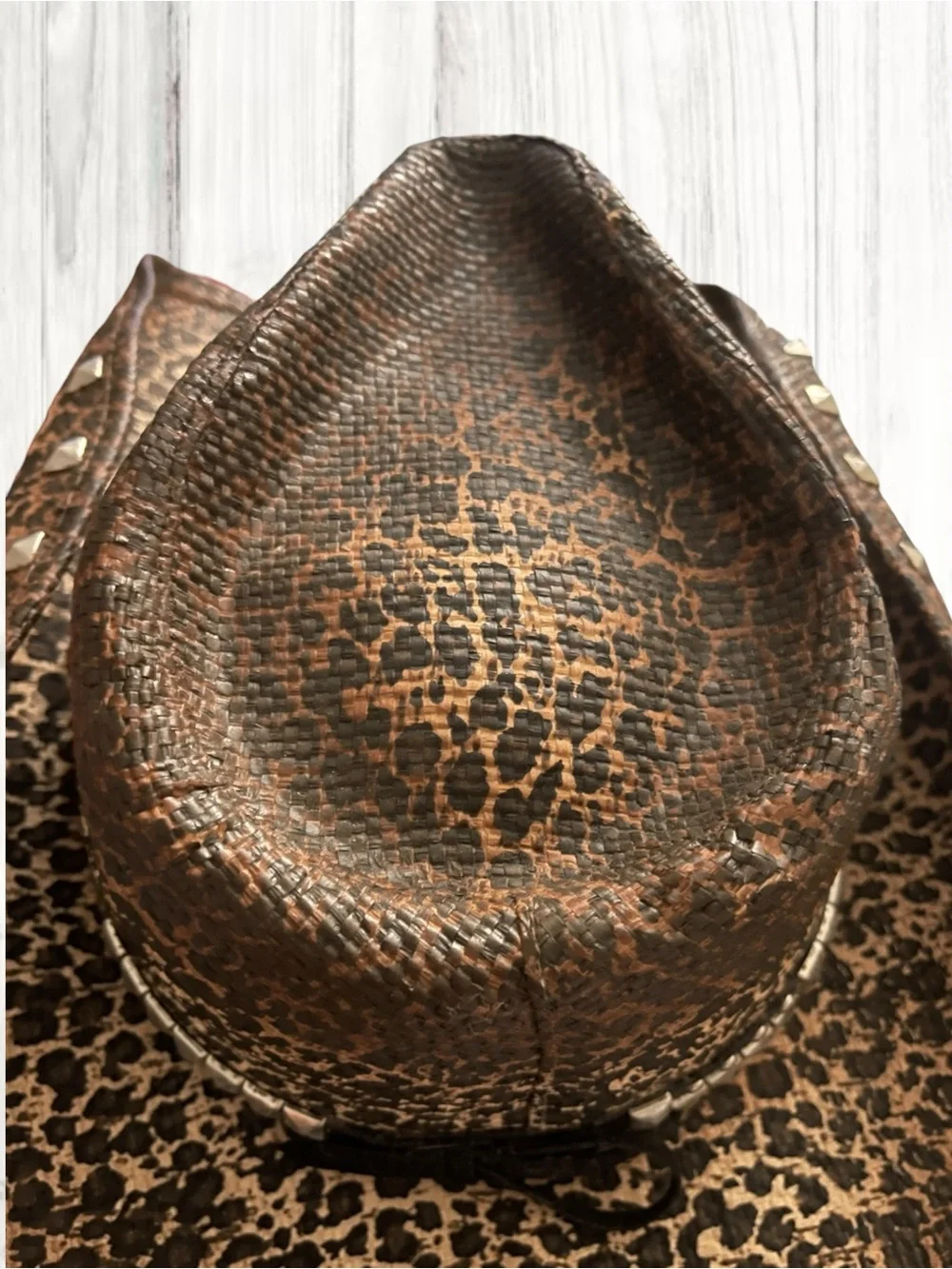 Kenny K. Studded Leopard Print Western Cowboy Hat – Size M